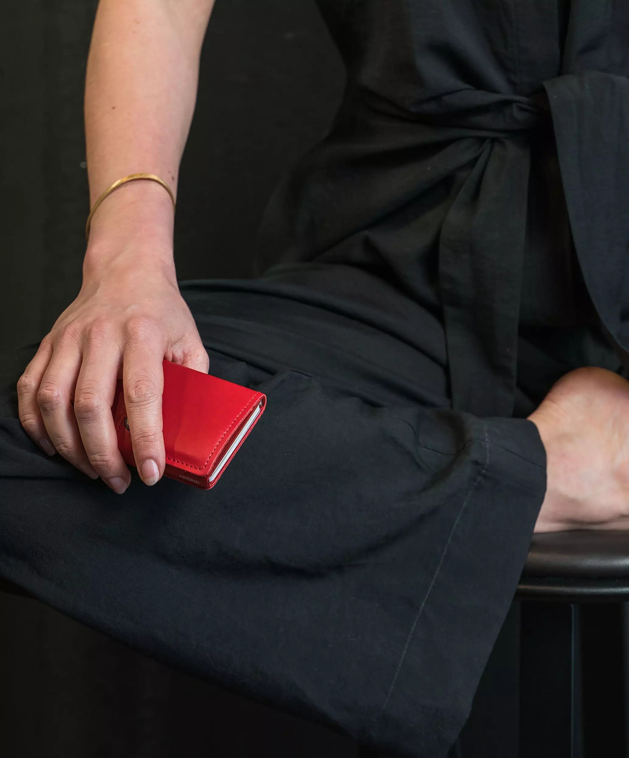 Real life image of the miniwallet-original-red-red wallet